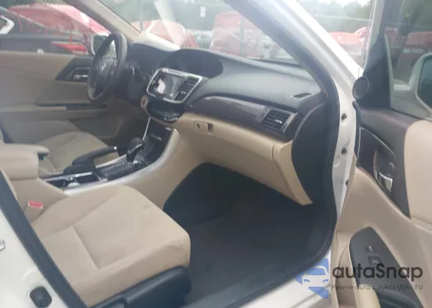 2017 Honda Accord Ex z USA, uszkodzony, nr VIN 1HGCR2F77HA035659